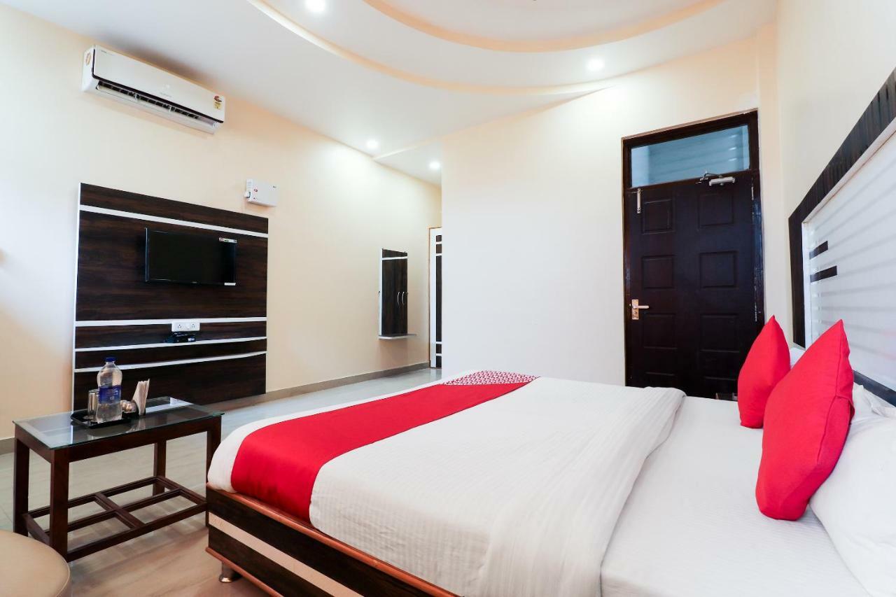 Oyo 39959 Hotel Bandhan Bahraich Exterior photo