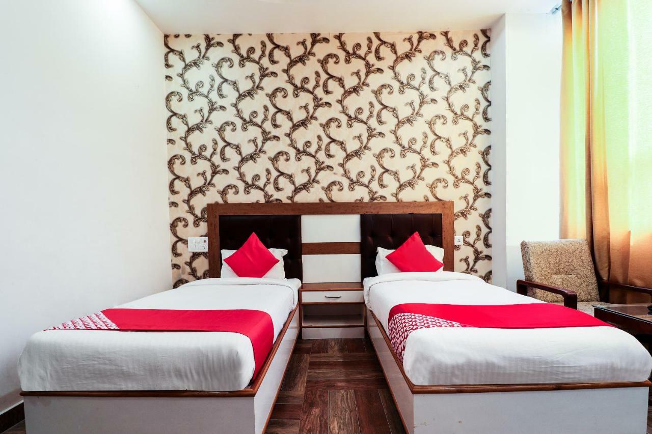 Oyo 39959 Hotel Bandhan Bahraich Exterior photo