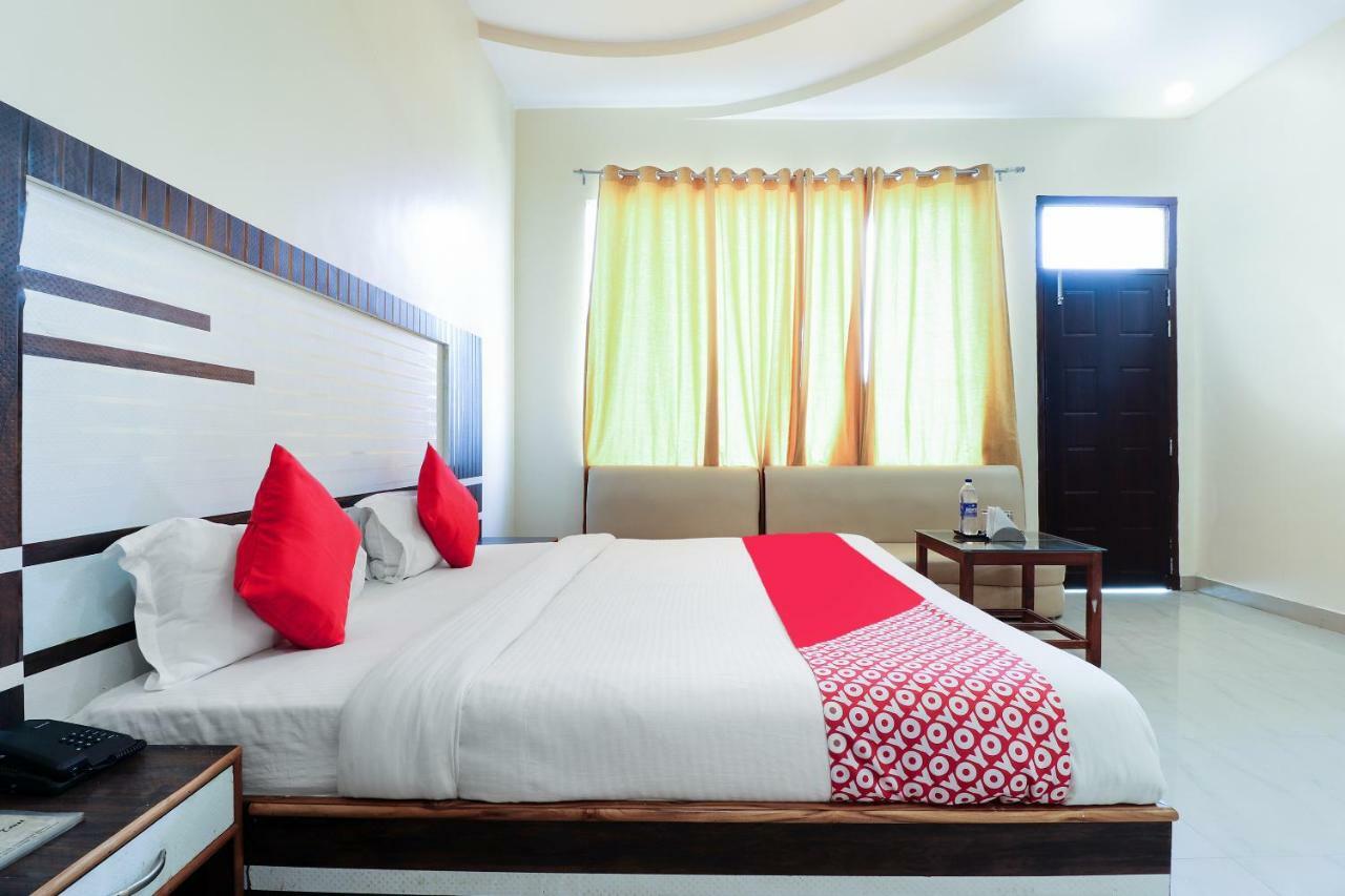 Oyo 39959 Hotel Bandhan Bahraich Exterior photo