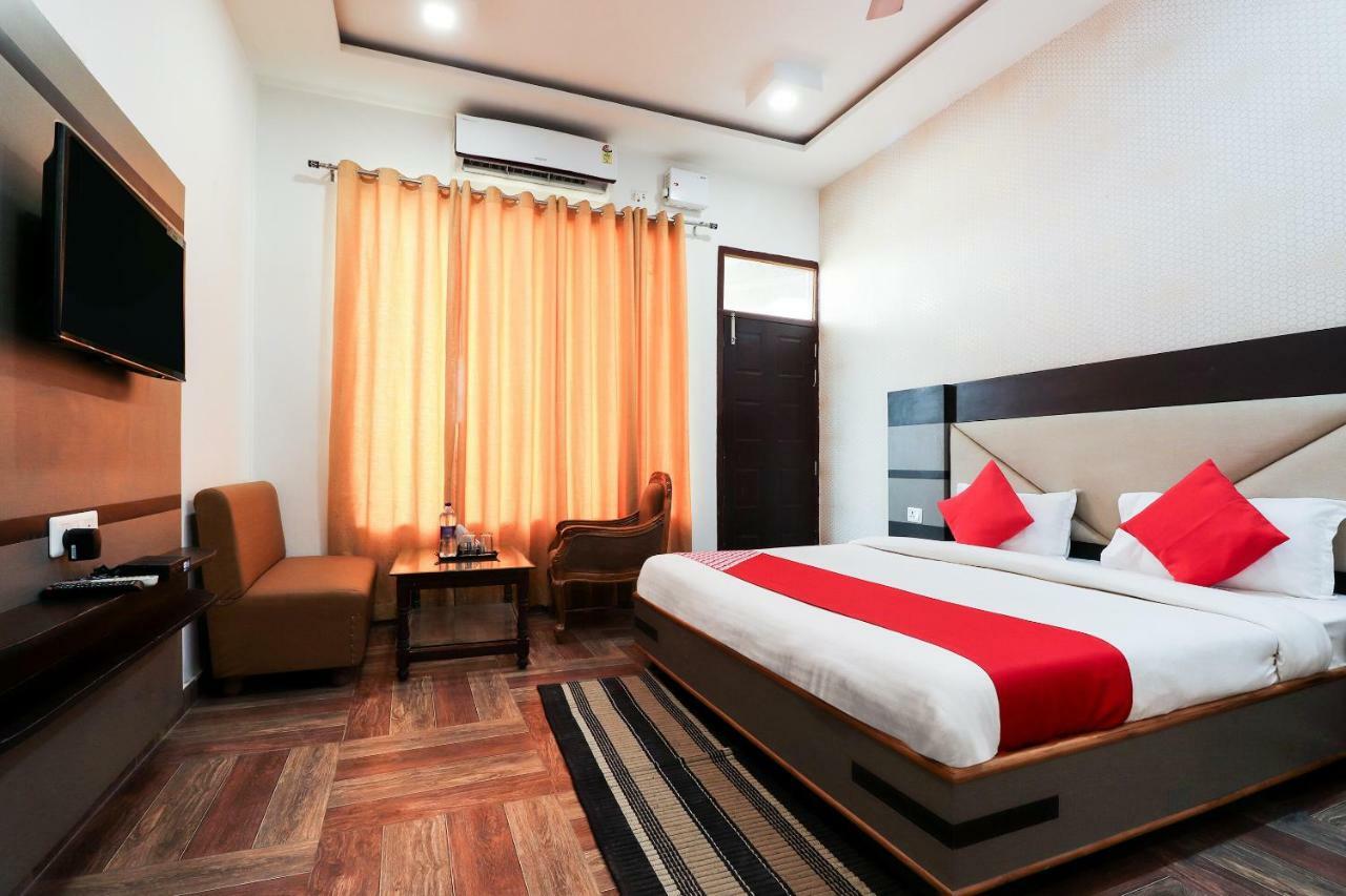 Oyo 39959 Hotel Bandhan Bahraich Exterior photo