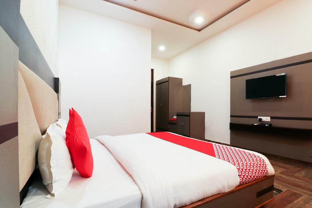 Oyo 39959 Hotel Bandhan Bahraich Exterior photo